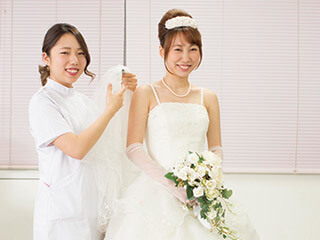 トータルブライダル | 東京の美容学校で美容師のプロを目指す｜マリールイズ美容専門学校
