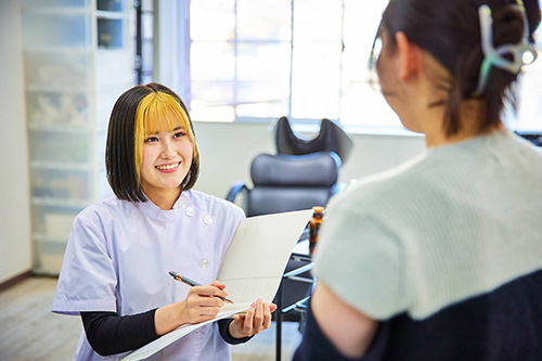 学校説明会 | 東京の美容学校で美容師のプロを目指す｜マリールイズ美容専門学校