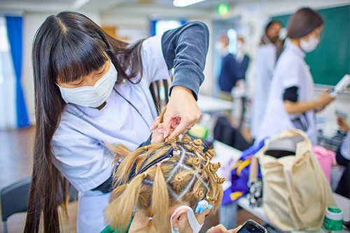 学校説明会 | 東京の美容学校で美容師のプロを目指す｜マリールイズ美容専門学校