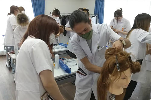 体験入学 | 東京の美容学校で美容師のプロを目指す｜マリールイズ美容専門学校